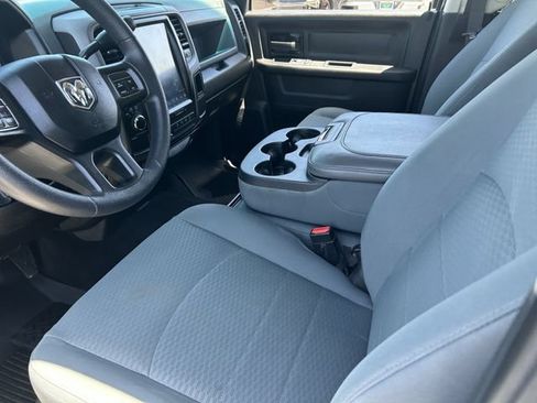 Used 2018 RAM 2500 Tradesman w/ Chrome Appearance Group AWD/4WD image 25