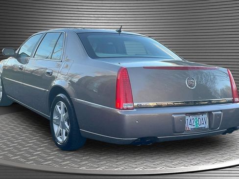 Used 2006 Cadillac DTS w/ Sun And Sound Package image 4