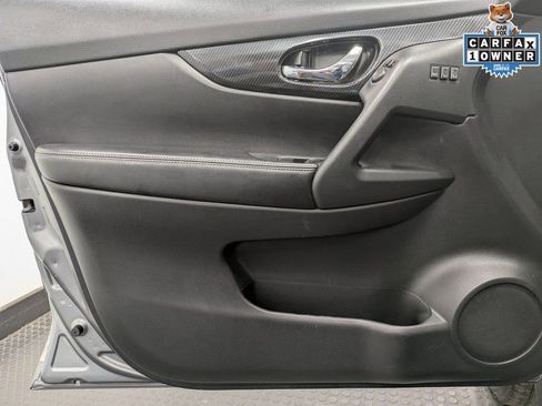 Used 2017 Nissan Rogue SL w/ SL Premium Package image 9