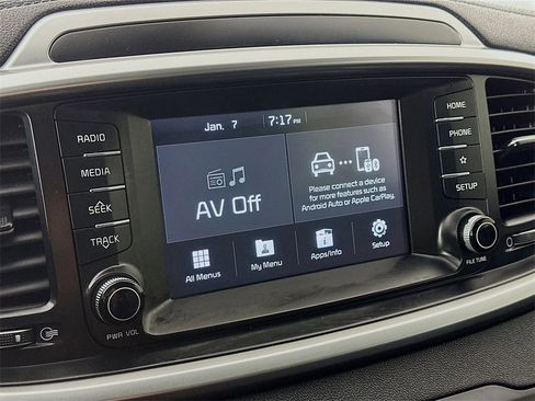 Certified 2020 Kia Sorento S image 24