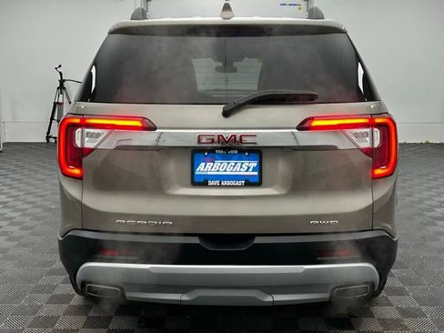 Used 2023 GMC Acadia SLE w/ Driver Convenience Package image 14
