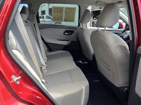 Used 2023 Nissan Rogue SV FWD image 16