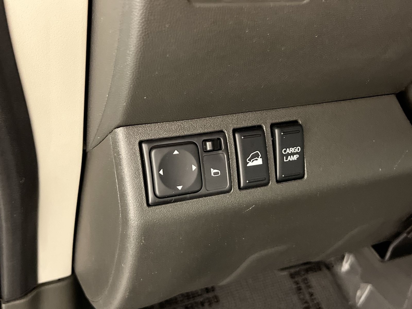 Used 2021 Nissan Frontier PRO-4X w/ Pro-4x Utility Package AWD/4WD image 30