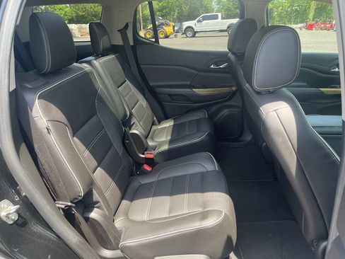 Used 2019 GMC Acadia Denali w/ Technology Package AWD/4WD image 31