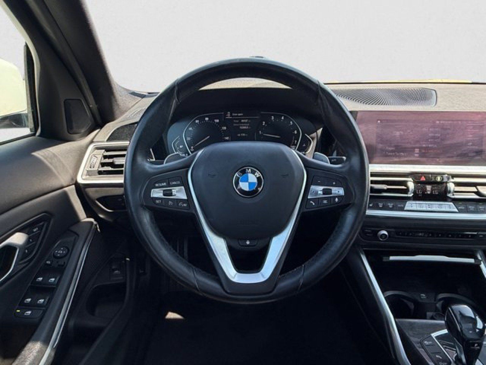 Used 2021 BMW 330i Sedan w/ Convenience Package RWD image 15