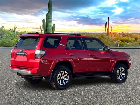 Used 2024 Toyota 4Runner TRD Off-Road Premium image 5
