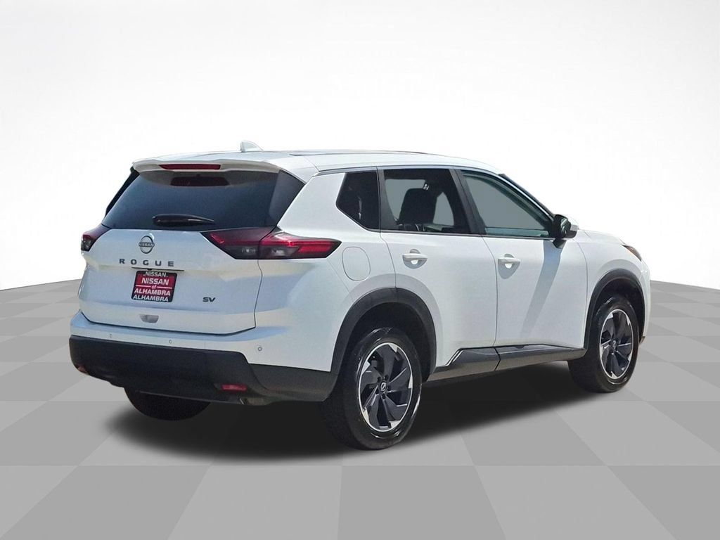 Certified 2024 Nissan Rogue SV FWD image 5