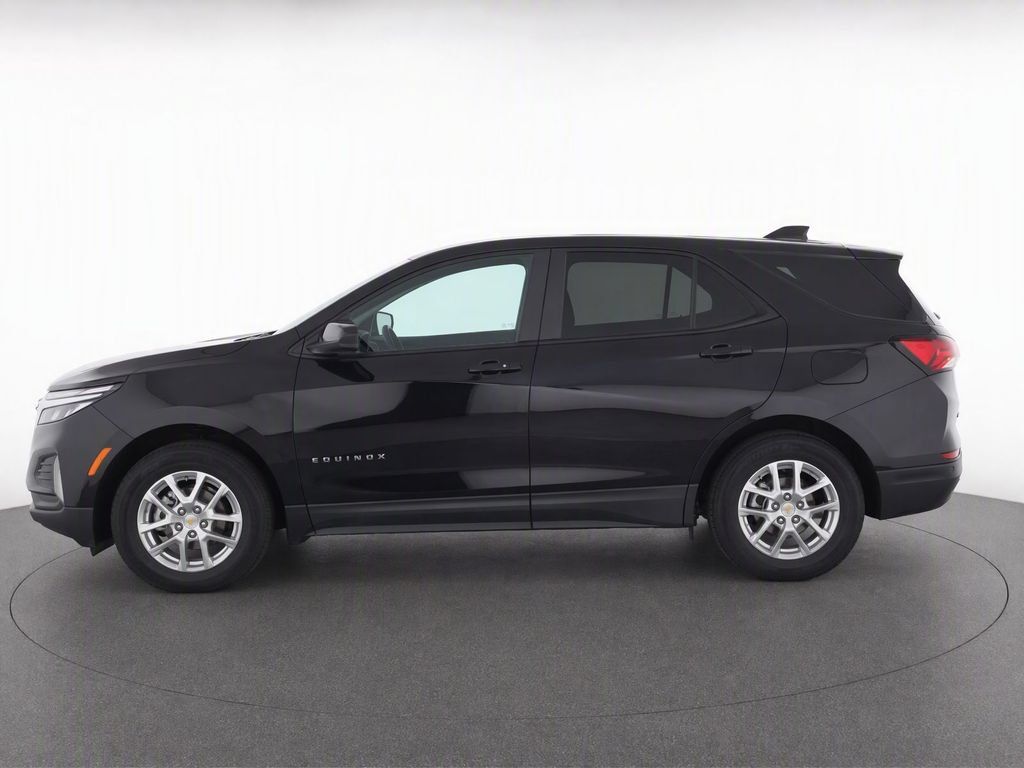 Used 2024 Chevrolet Equinox LS FWD image 8