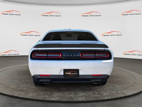 Used 2018 Dodge Challenger GT w/ Driver Convenience Group AWD/4WD image 9