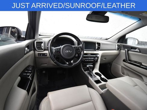 Used 2019 Kia Sportage EX w/ EX Premium Package image 11
