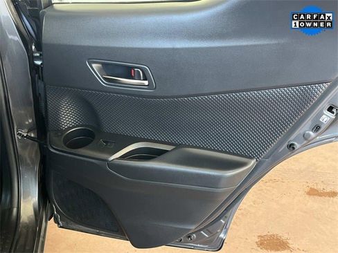 Used 2022 Toyota C-HR Nightshade image 19