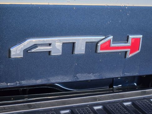 Used 2020 GMC Sierra 1500 AT4 w/ AT4 Preferred Package image 9