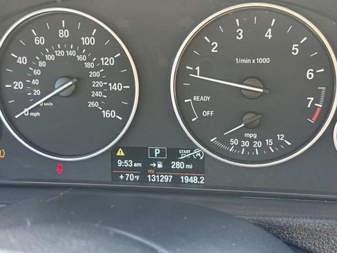Used 2014 BMW 320i xDrive Sedan AWD/4WD image 17
