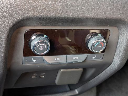 Used 2024 Chevrolet Traverse RS w/ LPO, Floor Liner Package image 19