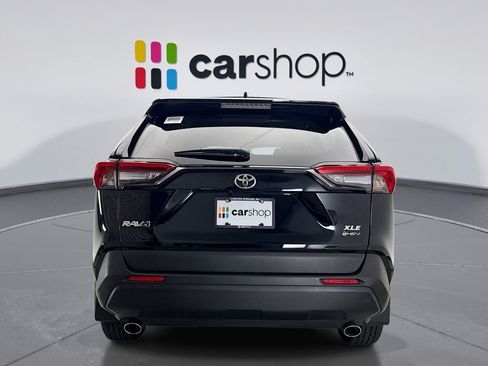 Used 2025 Toyota RAV4 XLE AWD/4WD image 4