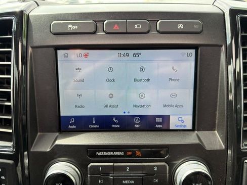 Used 2019 Ford F150 Lariat w/ Equipment Group 502A Luxury AWD/4WD image 32