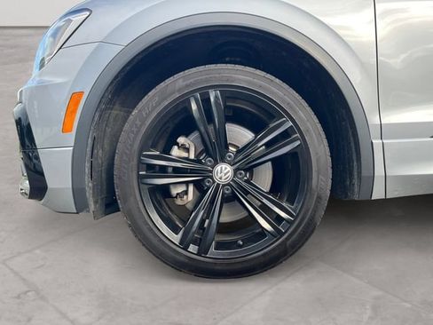 Used 2019 Volkswagen Tiguan SEL Premium R-Line w/ 3rd Row Seat Package AWD/4WD image 14