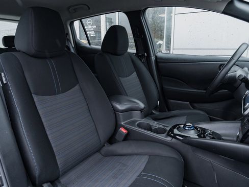 Used 2022 Nissan Leaf SV Plus image 24