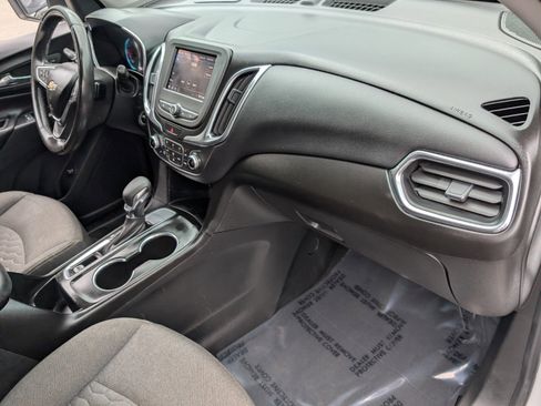 Used 2020 Chevrolet Equinox LT image 17