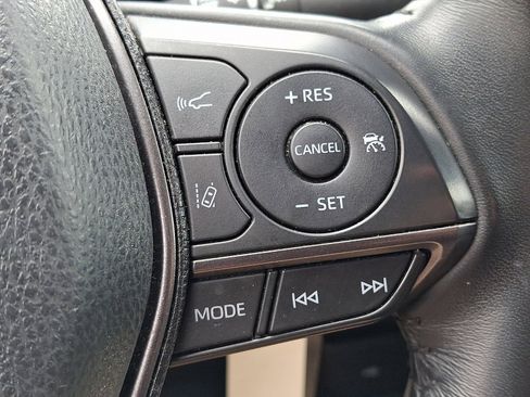 Used 2024 Toyota Camry SE FWD image 21