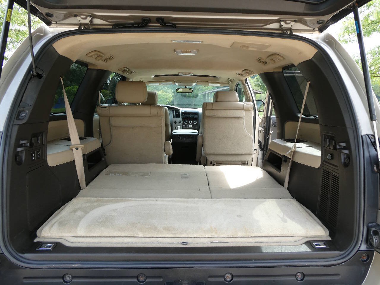 Used 2008 Toyota Sequoia Limited AWD/4WD image 30