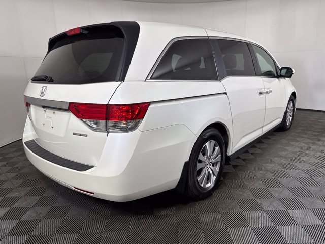 Used 2016 Honda Odyssey SE image 3