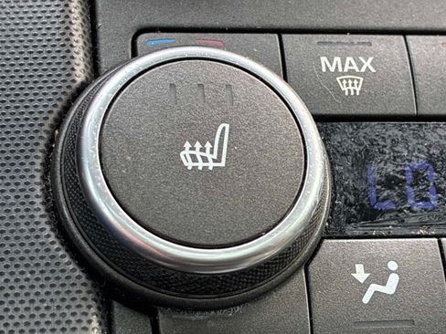 Used 2018 Land Rover Range Rover Evoque AWD/4WD image 34