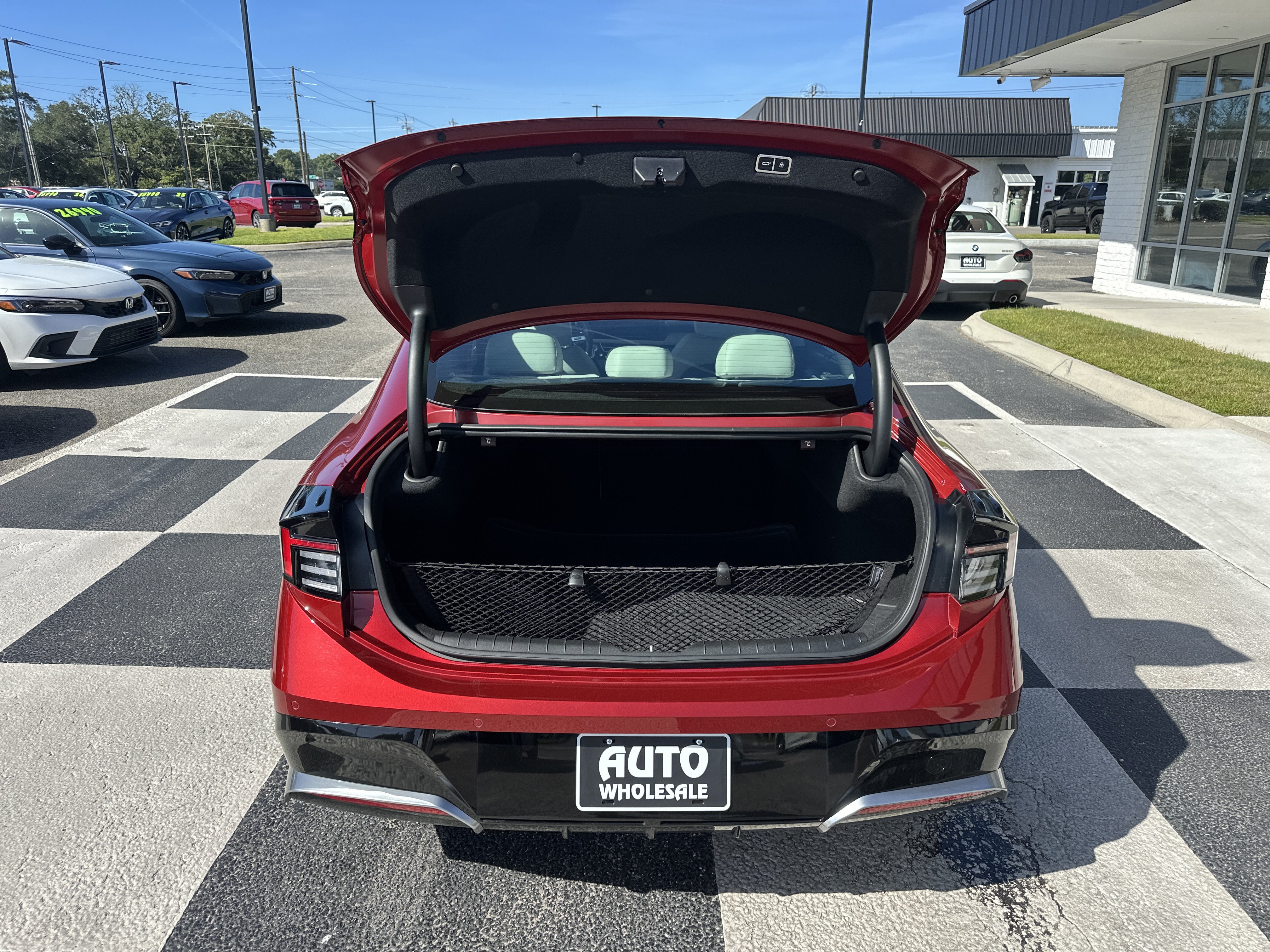 Used 2025 Hyundai Sonata Limited FWD image 5