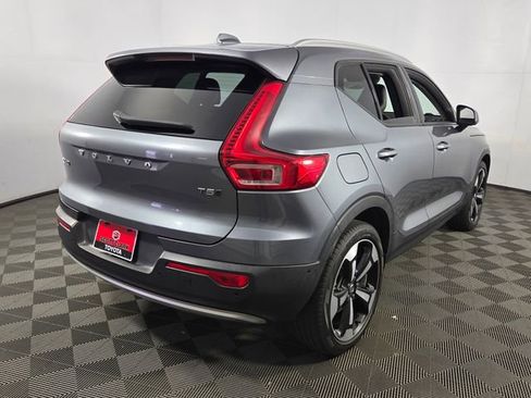 Used 2019 Volvo XC40 T5 Momentum AWD/4WD image 9