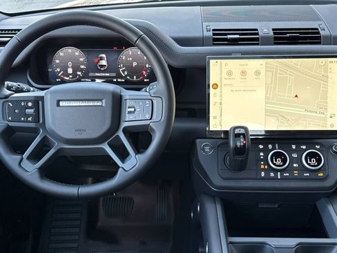 New 2026 Land Rover Defender 110 X-Dynamic SE AWD/4WD image 15