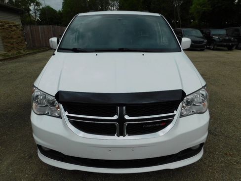 Used 2017 Dodge Grand Caravan SXT FWD image 9