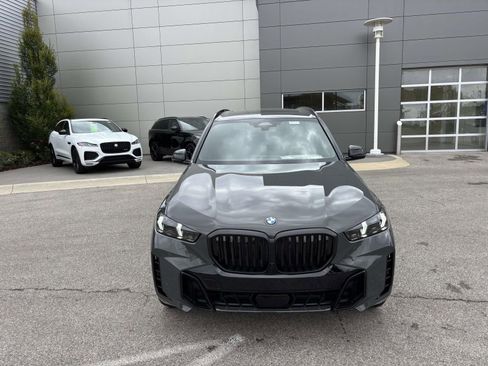 New 2026 BMW X5 xDrive40i w/ M Sport Package AWD/4WD image 2