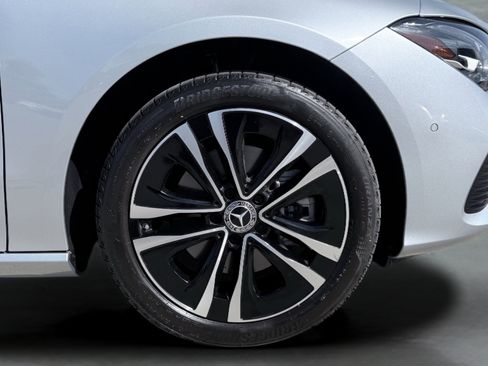 Used 2025 Mercedes-Benz CLA 250 image 9