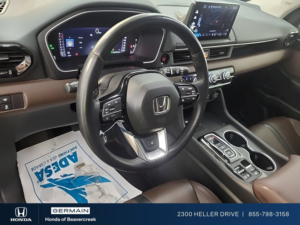 Used 2025 Honda Pilot Elite image 7