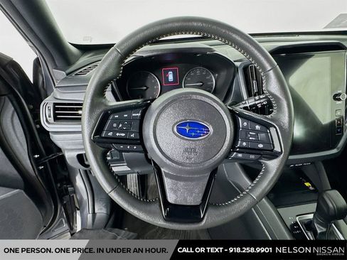 Used 2025 Subaru Forester Premium AWD/4WD image 11