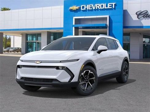 New 2026 Chevrolet Equinox EV LT image 8