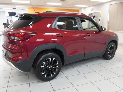 Used 2023 Chevrolet TrailBlazer LT w/ Convenience Package FWD image 11