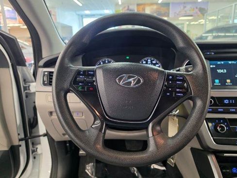 Used 2017 Hyundai Sonata ECO FWD image 10