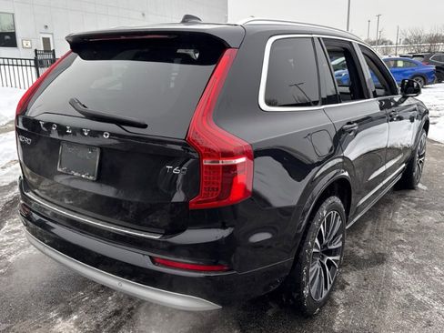 Used 2022 Volvo XC90 T6 Momentum w/ Climate Package image 8