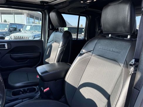 Used 2021 Jeep Gladiator Sport image 25