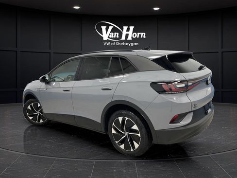 Used 2022 Volkswagen ID.4 Pro S image 3