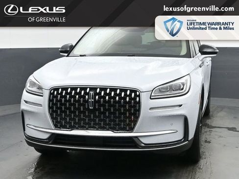 Used 2025 Lincoln Corsair Reserve FWD image 3