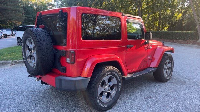Used 2018 Jeep Wrangler Sahara w/ Connectivity Group AWD/4WD image 10