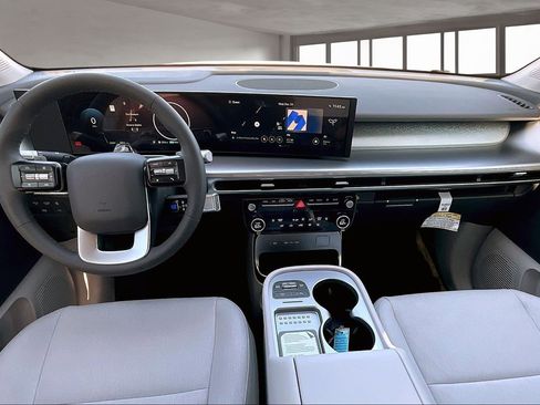 New 2026 Hyundai Ioniq 9 SE AWD/4WD image 5