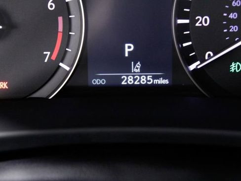 Used 2022 Lexus RX 350L Premium image 26