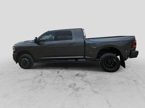 Used 2024 RAM 3500 Laramie w/ Night Edition image 5