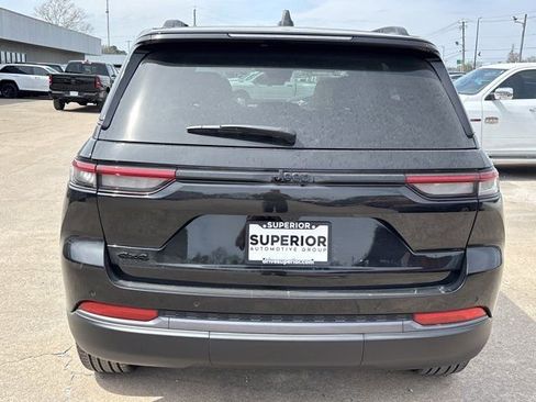New 2026 Jeep Grand Cherokee Limited AWD/4WD image 4