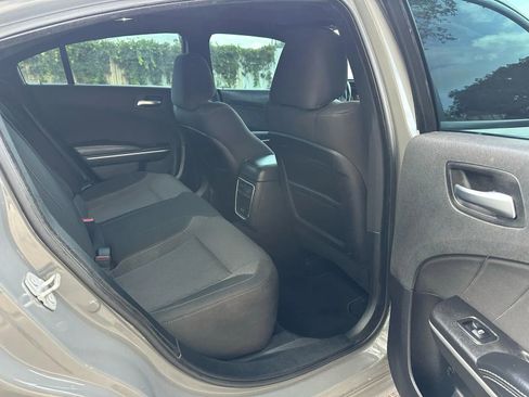 Used 2019 Dodge Charger SXT image 16