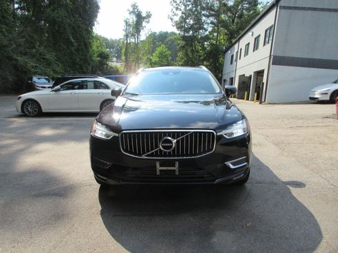 Used 2018 Volvo XC60 T5 Inscription w/ Convenience Package AWD/4WD image 2