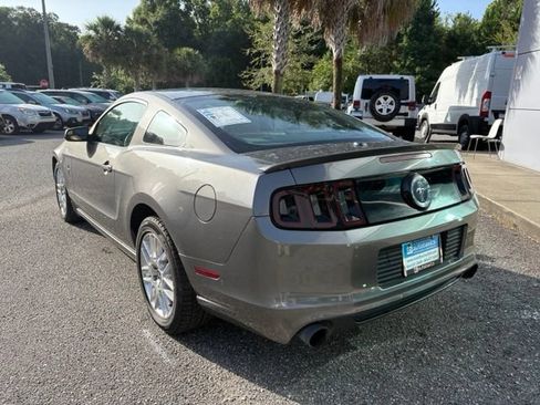 Used 2013 Ford Mustang Premium RWD image 3